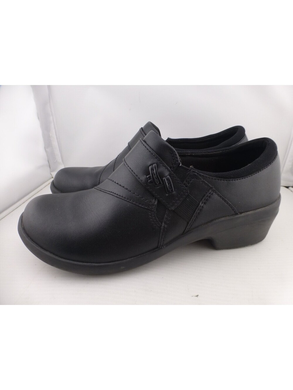 Clarks Collection Angie SZ 6.5 Pearl Women's Black Leather Comfort Slip-On M12